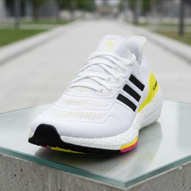 کفش رانینگ آدیداس مدل Ultraboost998 — تصویر ۳