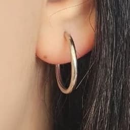 گوشواره نقره دخترانه تراش حلقه ای فارا سایز 2(نقره عیار 925) — تصویر ۲