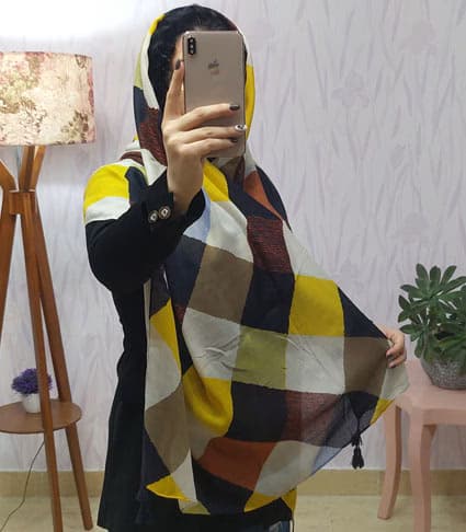 شال نخی شاد طرح الماس کد 04 — تصویر ۲