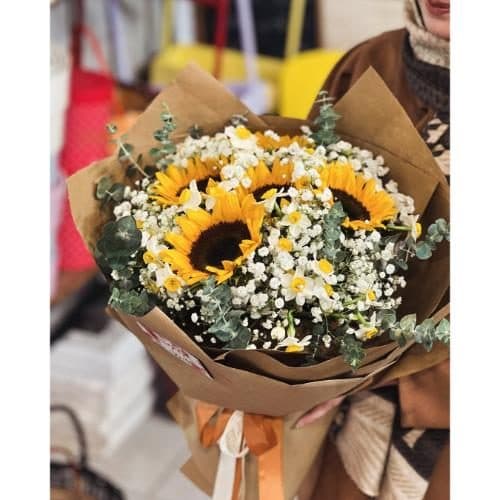 گل نرگس و گل‌های شقایق برای روز زن 221