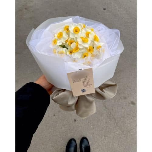 دسته گل نرگس برای جشن ازدواج 212