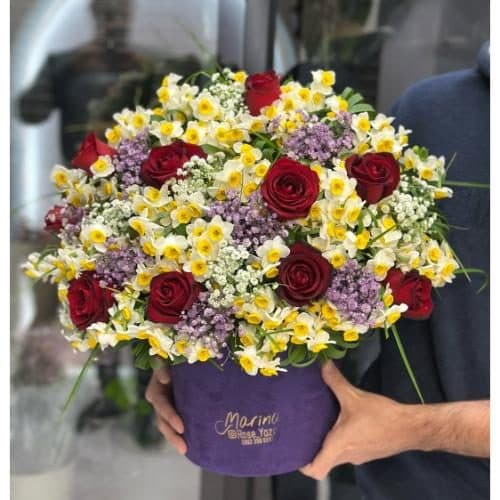 باکس گل نرگس برای تشکر از یک دوست یا همکار 163