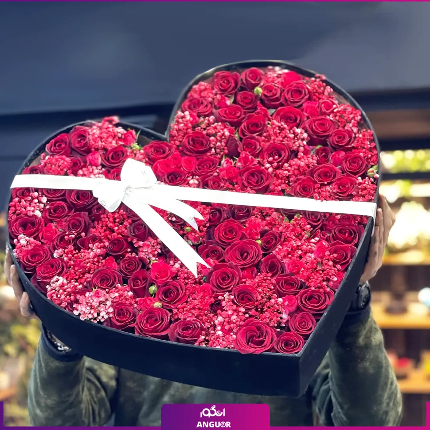 باکس گل قلب عاشق 80 شاخه ای رز و گل عروس