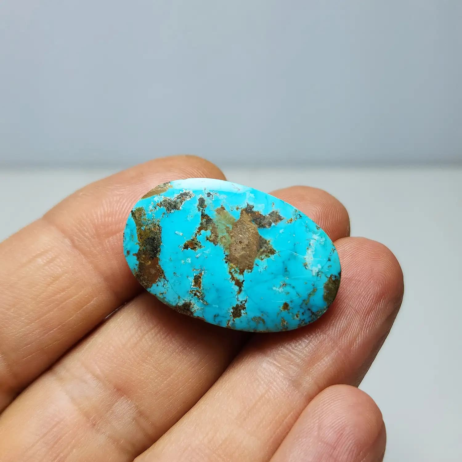 نگین فیروزه آبی نیشابوری قواره درشت — تصویر ۲