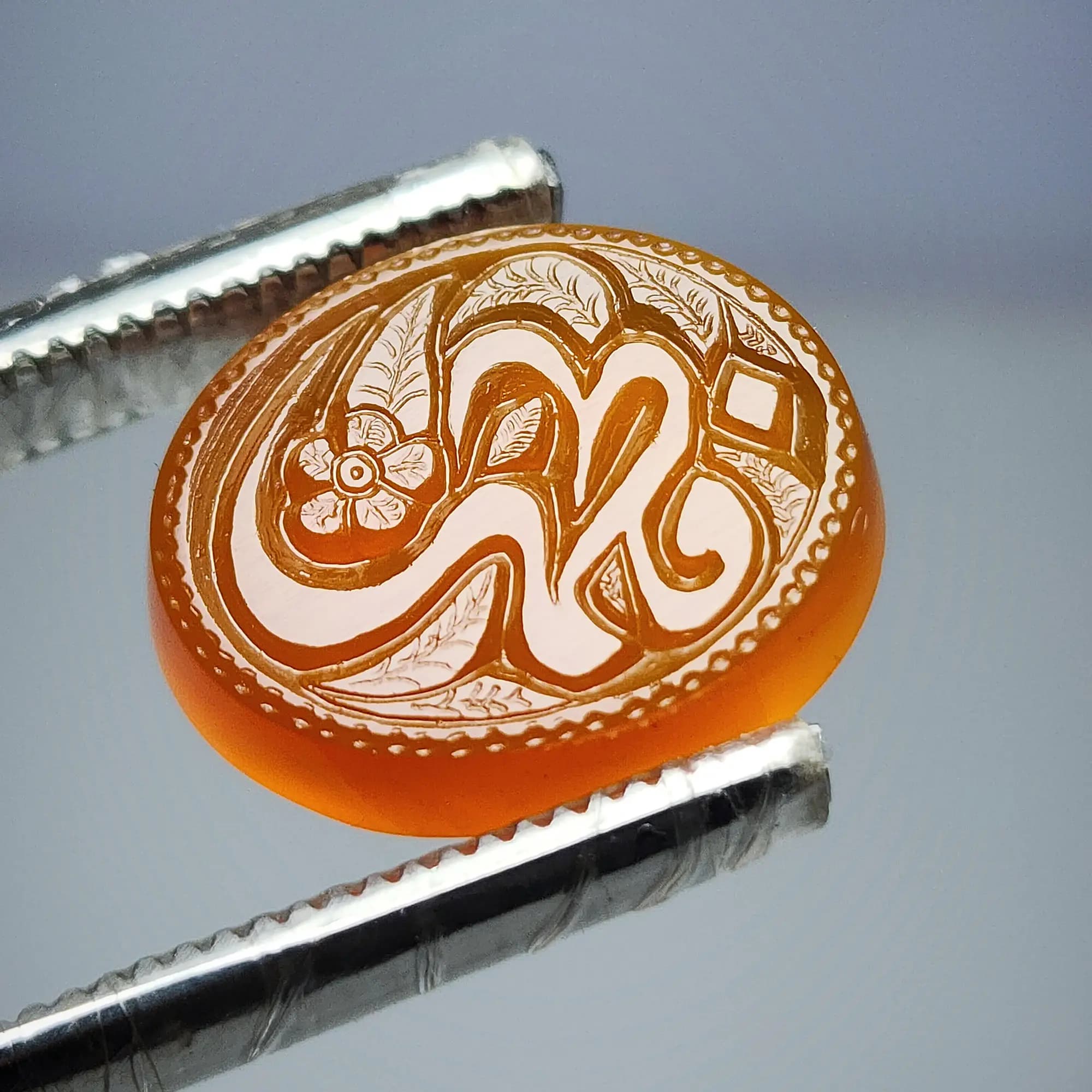 نگین عقیق پرتقالی یمنی حکاکی برجسته فاطمه (س)