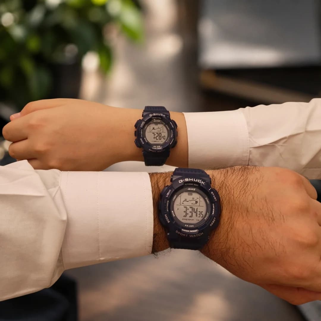 ست مردانه و زنانه ساعت مچی اسپرت آیک AIKE طرح G-SHOCK دیجیتالی مدل AK-999 – AK-998 رنگ سرمه ای به همراه جعبه و پاکت اورجینال — تصویر ۲