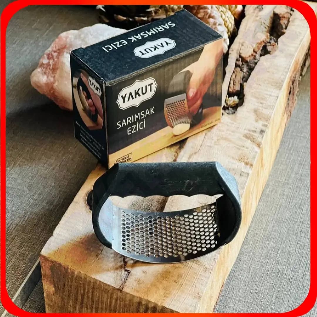 سیر له کن پرسی – مدل دستی مشتی با دسته پلاستیکی — تصویر ۳