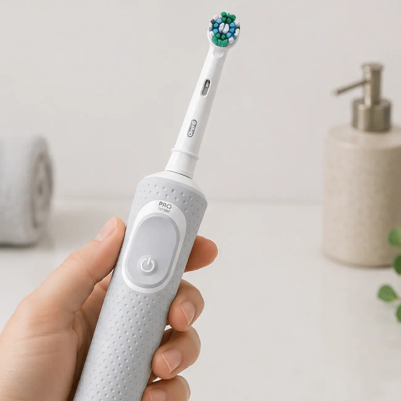 مسواک برقی اورال بی مدلORAL B Vitality PRECISION CLEAN (رنگ سفید) — تصویر ۲