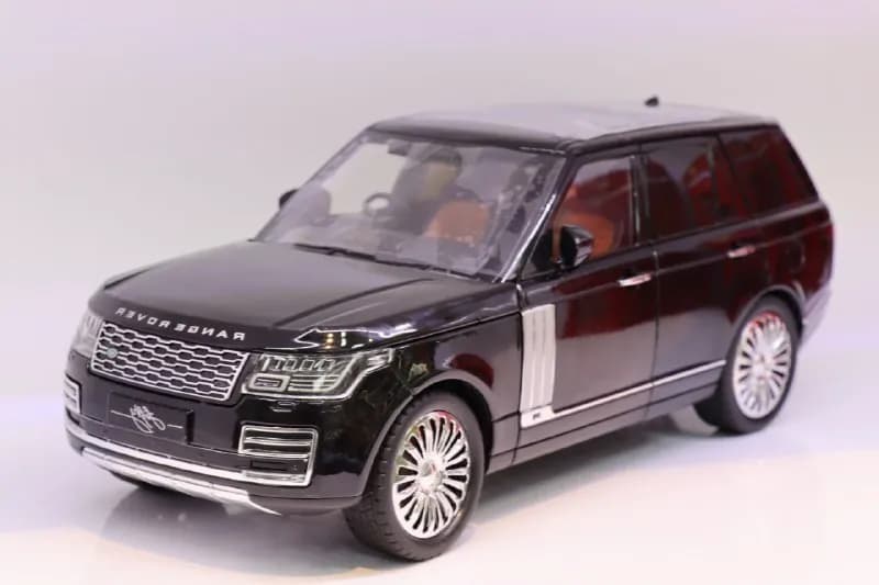 ماشین فلزی رنجرور مشکی مدل Vogue SUV — تصویر ۴