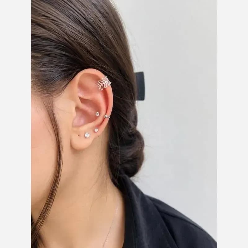 پک گوشواره دخترانه برنجی مدل ایرکاف چندتکه رنگ طلایی و نقره ای — تصویر ۵