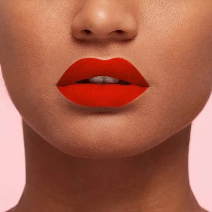 رژ لب مایع اولترا مات لورال کد 826 — تصویر ۴