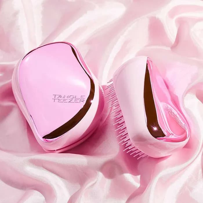 برس مو تنگل تیزر مدل کامپکت اسلایدر رنگ Baby Pink Chrome — تصویر ۳