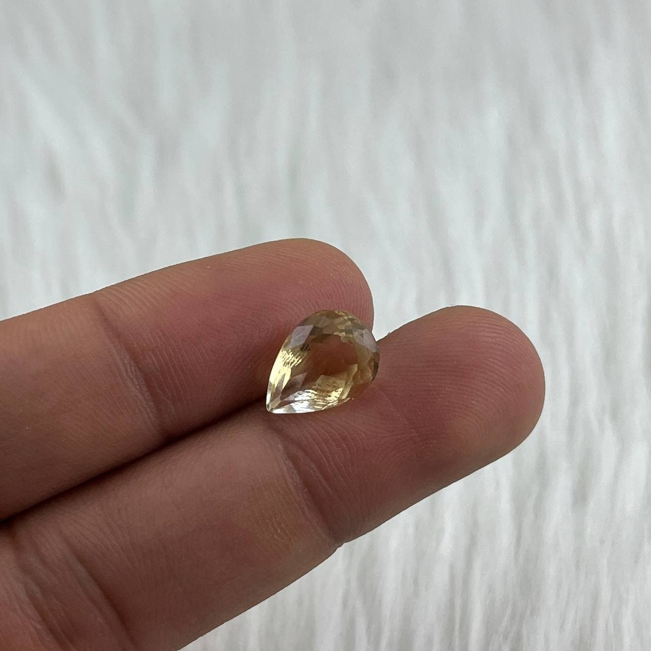 نگین سیترین برزیلی اصل و معدنی {کد:N81} — تصویر ۲