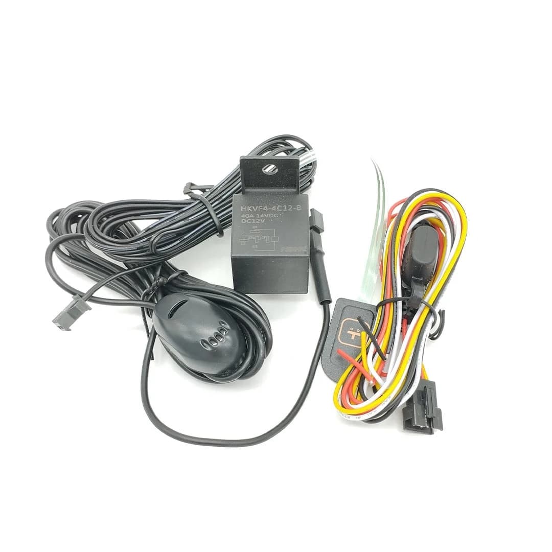 ردیاب خودرو Whats GPS مدل R31 — تصویر ۳