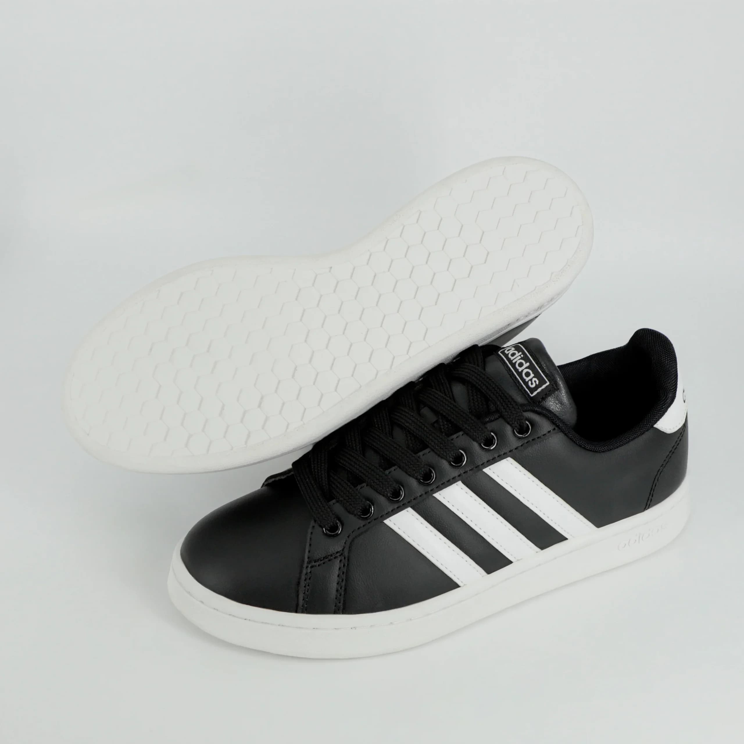 کتونی آدیداس گرند کورت ADIDAS GRAND COURT مردانه مشکی سفید کد 462 — تصویر ۲