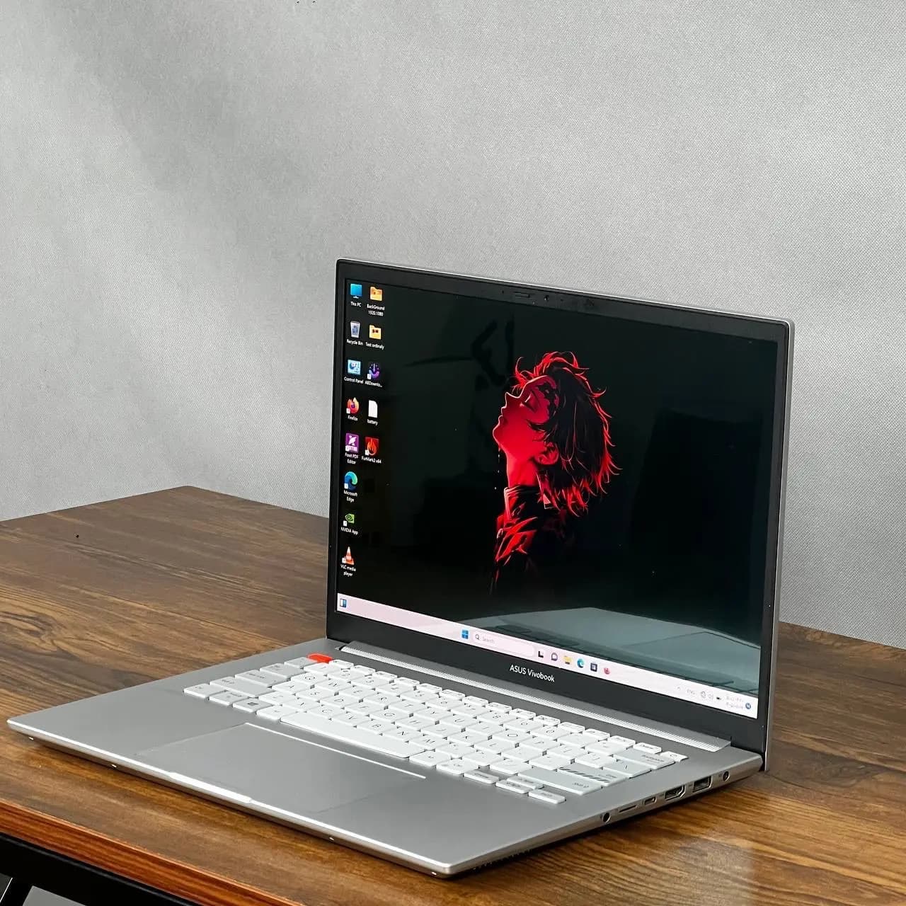 لپ تاپ ASUS Vivobook Pro 14X OLED N7400 — تصویر ۴