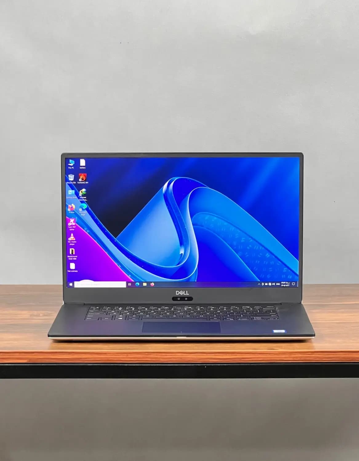 لپ تاپ DELL 5540 — تصویر ۴