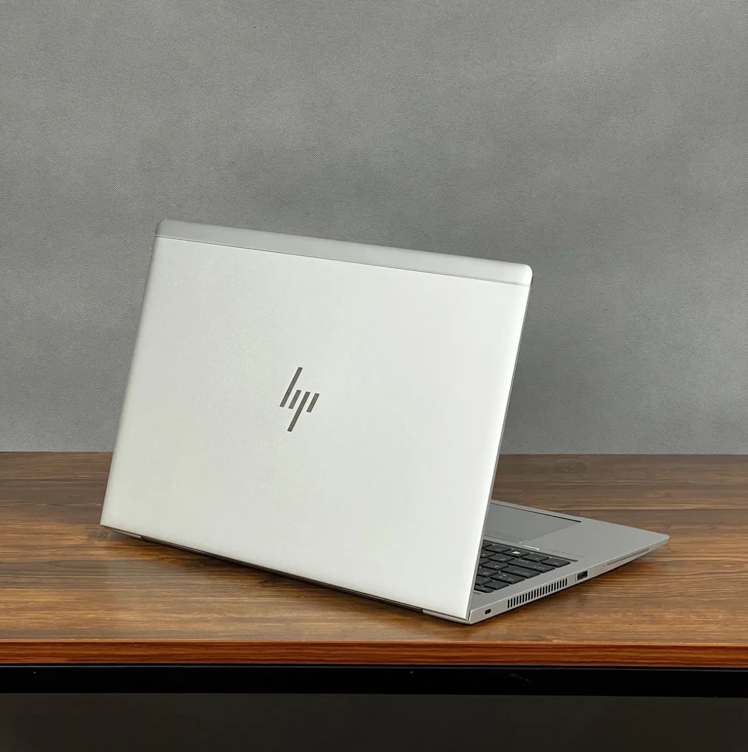 لپ تاپ HP 850 G6 — تصویر ۴