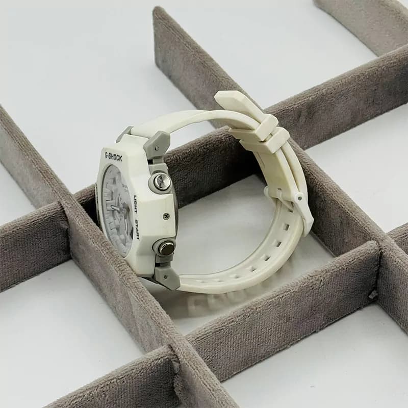 ساعت جی شاک G-shock سفید پمپی — تصویر ۲