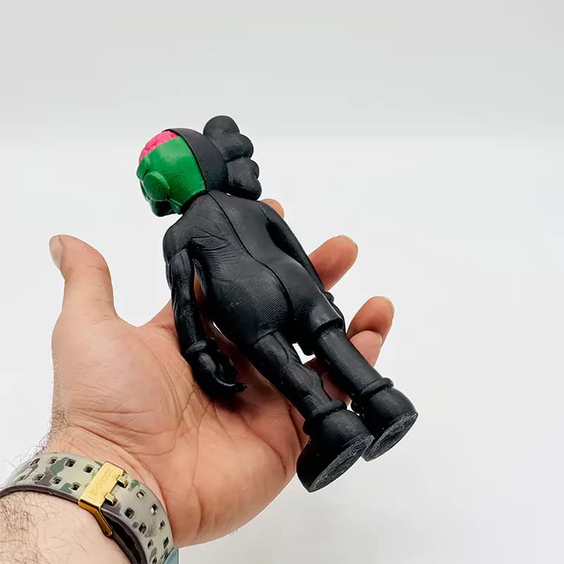 فیگور مجسمه کاوز Kaws — تصویر ۴