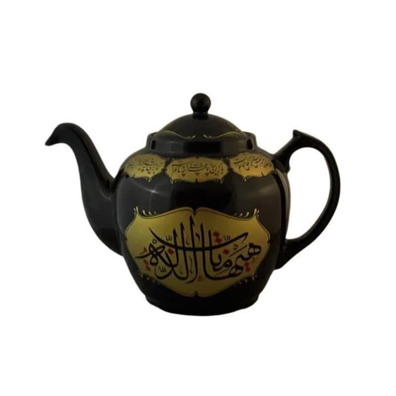 قوری طرح مذهبی 2.5 لیتری مشکی زمینه طلایی هیهات مناالذله کد 104293 — تصویر ۲
