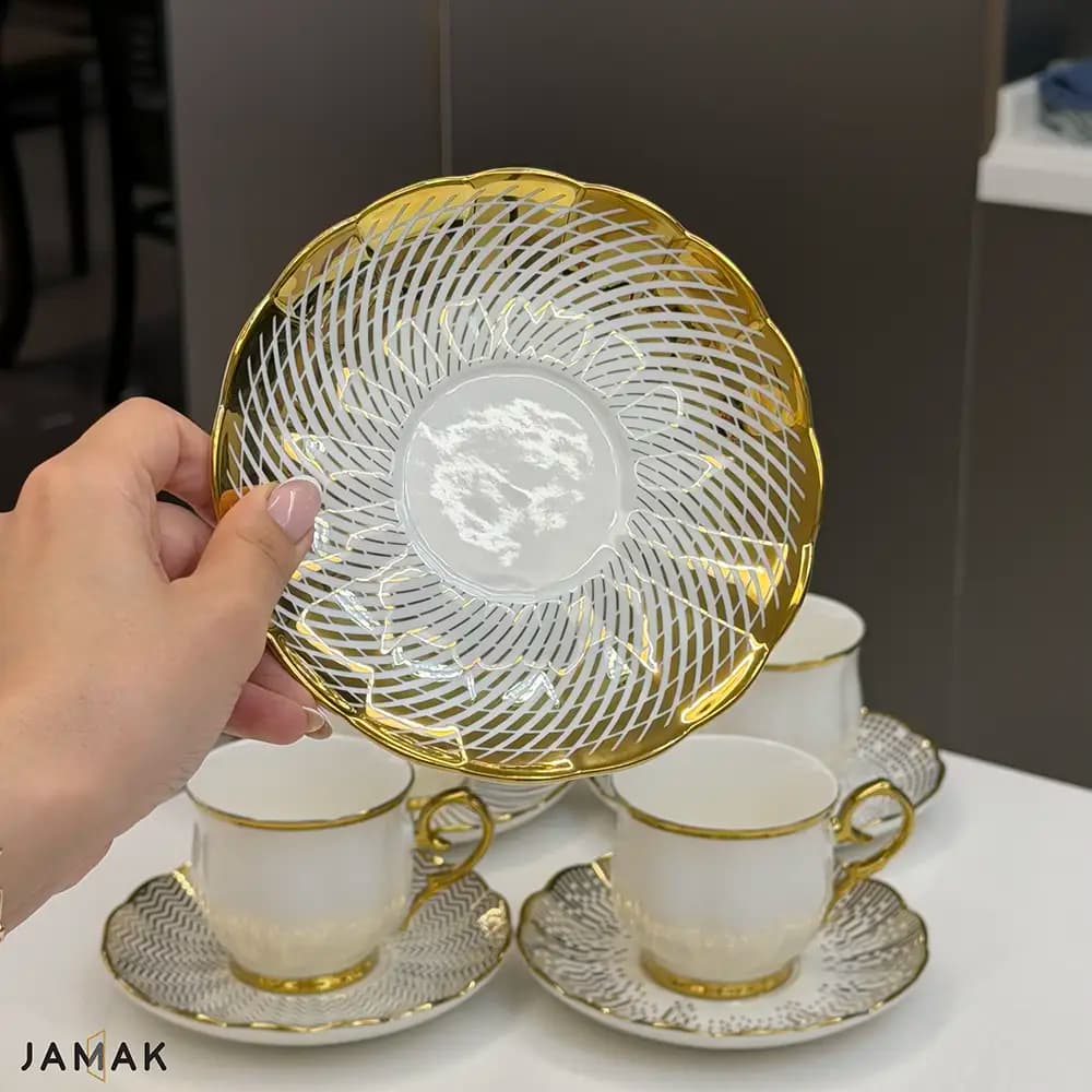 سرویس چای‌خوری طلایی — تصویر ۴