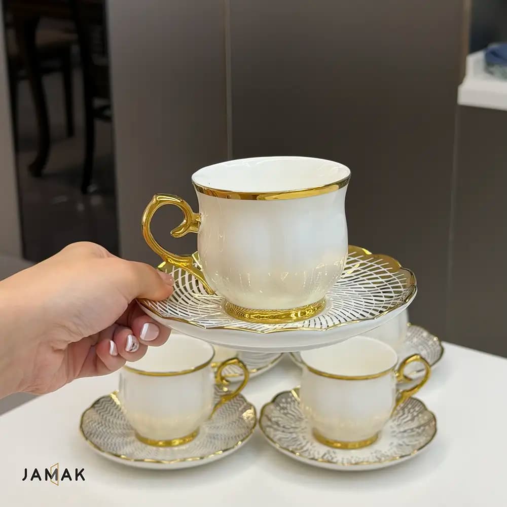 سرویس چای‌خوری طلایی — تصویر ۳