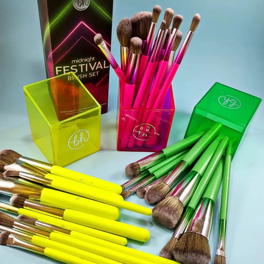 براش 10 تکه نئونی همراه با استند بی اچ bh cosmetics — تصویر ۲