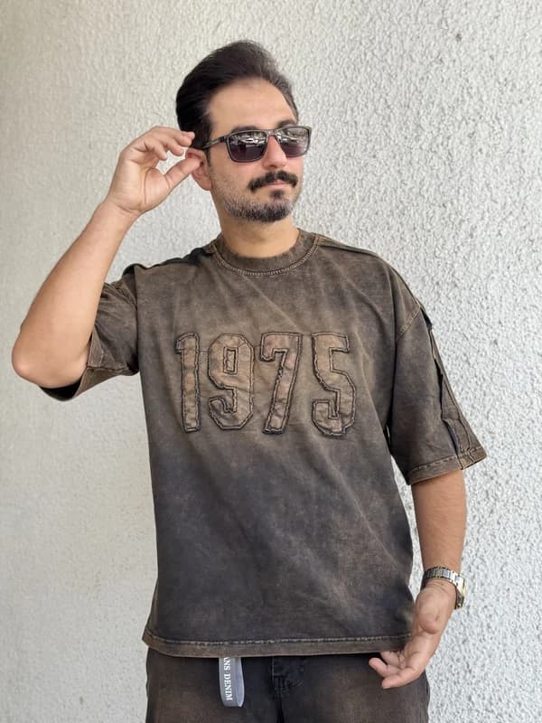 تیشرت سنگشور 1975 گلدوزی و تکه‌دوزی باکسی (3 رنگ) — تصویر ۵