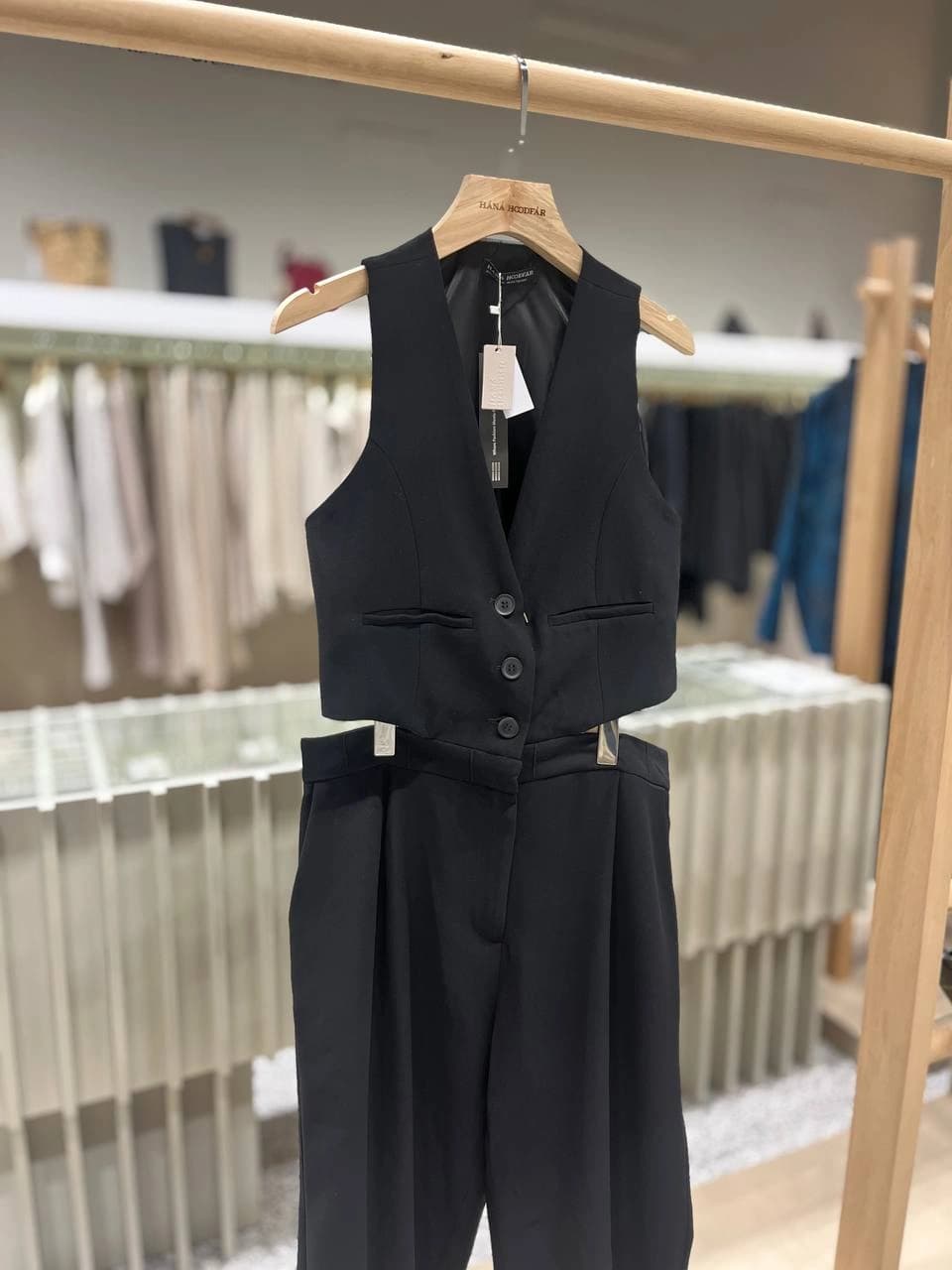 اورال دوپیس مشکی کرپ – 136a — تصویر ۴