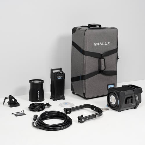 نور ثابت RGB نانلوکس ایووک Nanlux Evoke 900C + کیف چرخدار با گارانتی اصلی — تصویر ۴