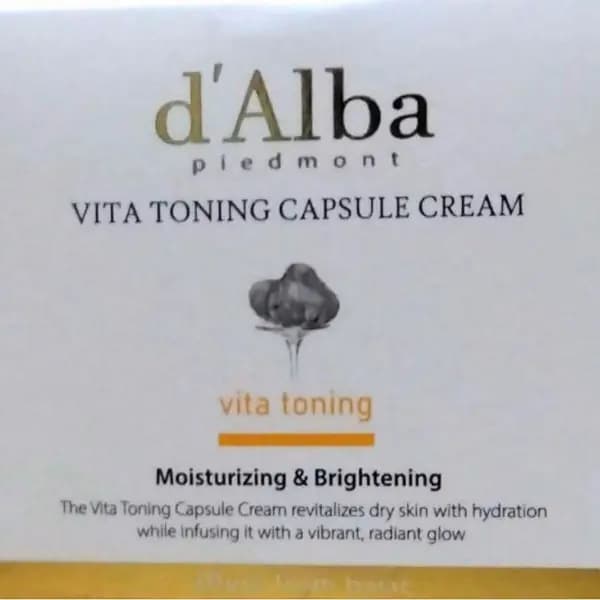 کرم کپسولی مرطوبکننده ویتا تونینگ دیآلبا d’Alba — تصویر ۴
