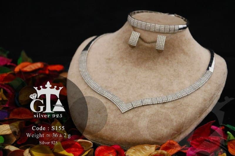 سرویس نقره زنانه عیار 925 با نگین اتمی برلیان اصل se-no160
