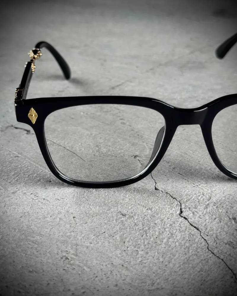 عینک شیشه ای Chrome hearts — تصویر ۲