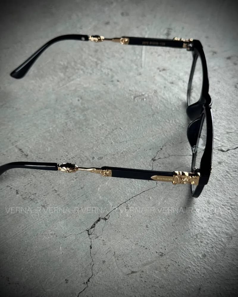 عینک شیشه ای Chrome hearts — تصویر ۳