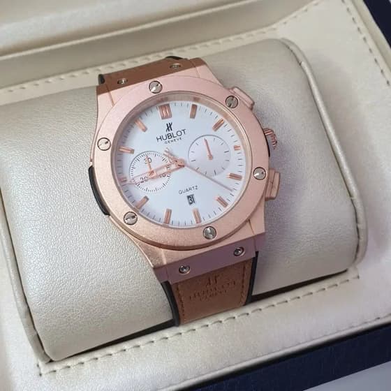 ساعتمچی مردانه هابلوت صفحه سفید بند قهوه ای Hublot کد B11825