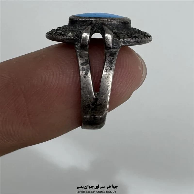 انگشتر زنانه نقره با فیروزه کابوشن و مارکازیت — تصویر ۲
