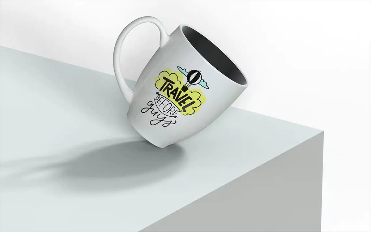 موکاپ فنجان سرامیکی — تصویر ۳