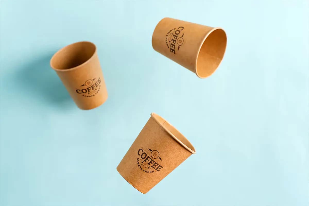 موکاپ لیوان کاغذی قهوه — تصویر ۴