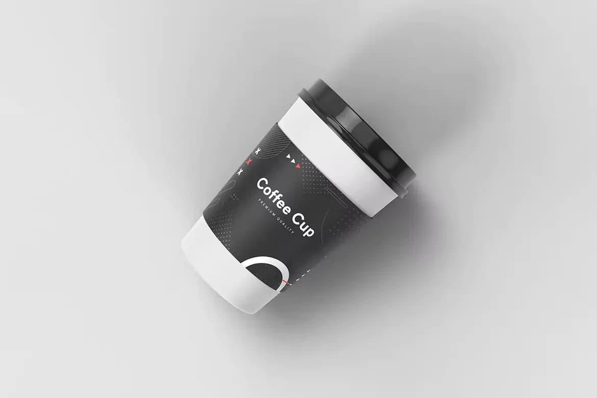 5 موکاپ لیوان قهوه درب دار یکبار مصرف — تصویر ۶