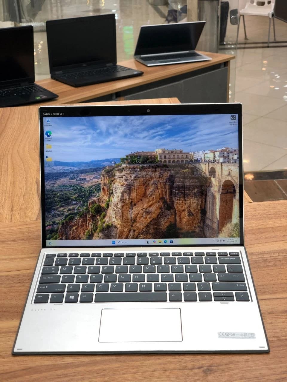 لپ‌تاپ HP Elite X2 G4 (رم 16GB)