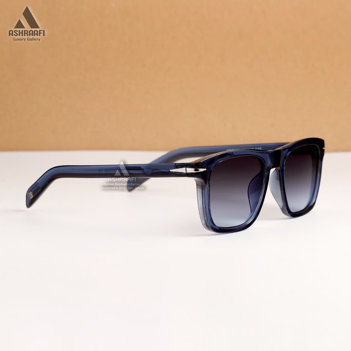 عینک آفتابی دیوید بکهام David Beckham DB7020 — تصویر ۷