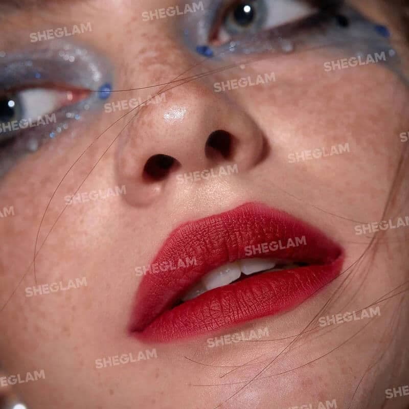 رژلب مایع شیگلم SHEGLAM مدل Everlasting Love رنگ Beating Heart(کالکشن عروس مردگان Corpse Bride) — تصویر ۲