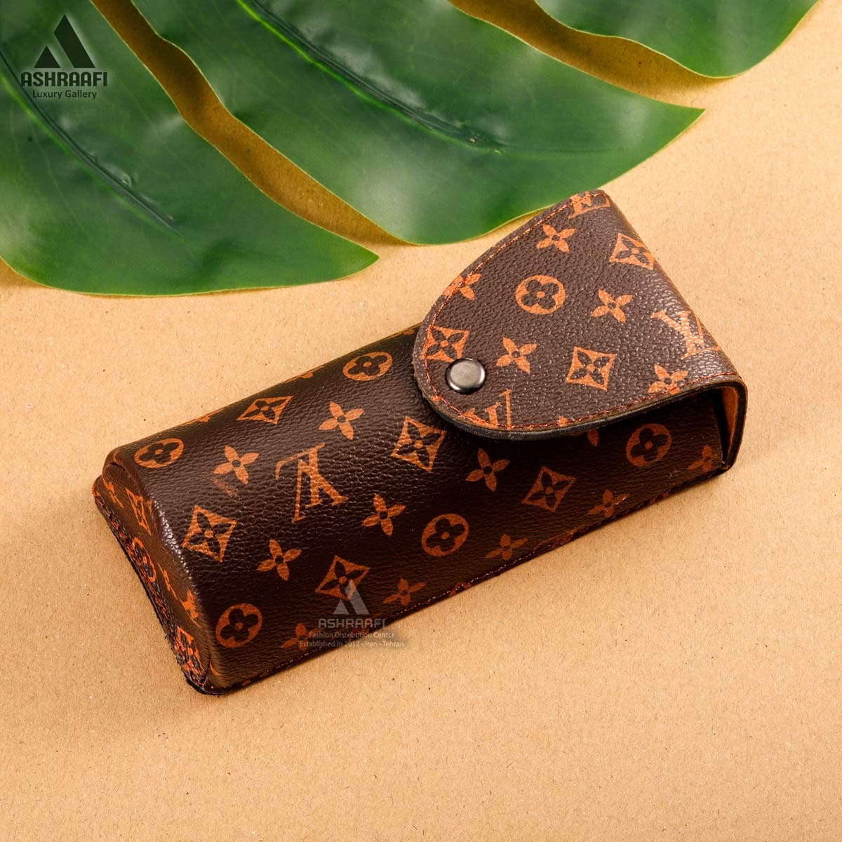 کیف عینک طرح لویی ویتون Louis Vuitton Glasses Case 02 — تصویر ۲