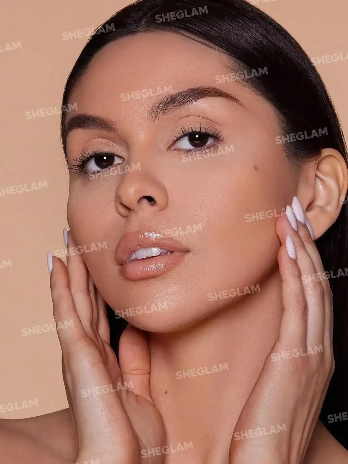 پنکیک کرم پودری شیگلم رنگ Sand — تصویر ۵