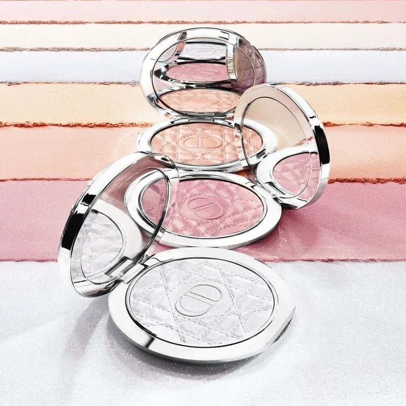 هایلایتر پودری دیور Dior مدل Forever Glow Luminizer — تصویر ۳