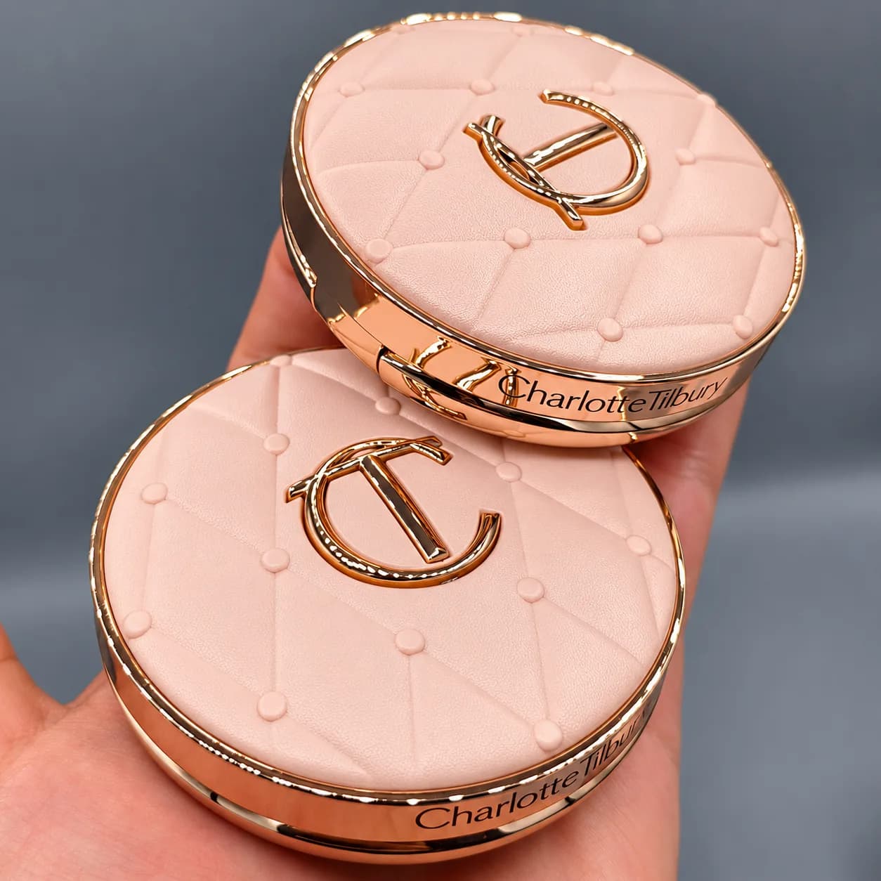 کوشن شارلوت تیلبری Charlotte Tilbury مدل Pillow Talk — تصویر ۳