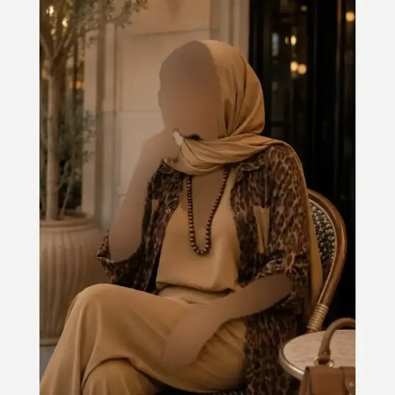 ست سه تیکه مانتو تاپ و شلوار طرح پلنگی فری سایز الیزه و صوفیا — تصویر ۳