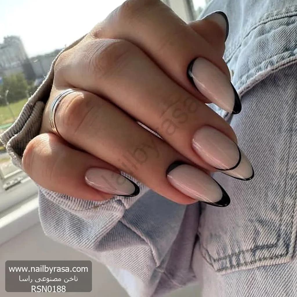 ناخن مصنوعی مدل فرنچ مشکی مینیمال راسا – RSN0188