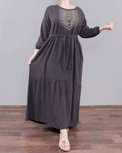 پیراهن زنانه بلند نخی ساحلی طوسی 408139 A — تصویر ۲